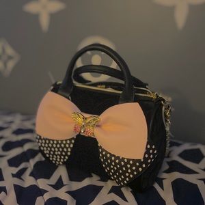 betsey johnson purse